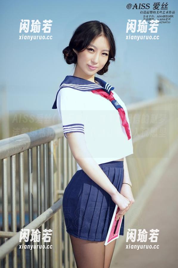 AISS爱丝(钻石版) - 你不敢相信的赵梦洁美脚私拍，这图片足以让我陷入沉思里啦。