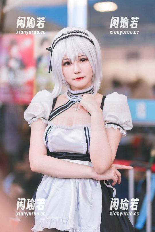 Arty亚缇 当我发现Arty亚缇的阿米娅2原图时,瞬间明白了创作的灵魂……