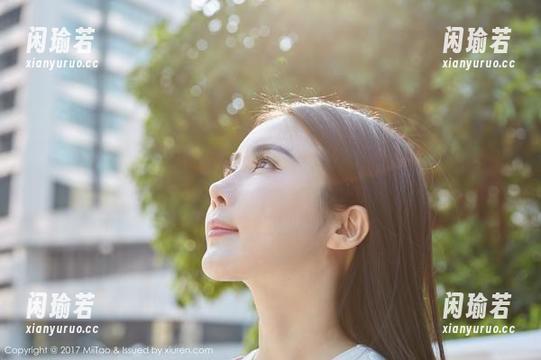 MiiTao蜜桃社-咕噜Sweet MiiTao蜜桃社 - 咕噜Sweet的旗袍时间,私房美图不设限,原图比你还能撩!