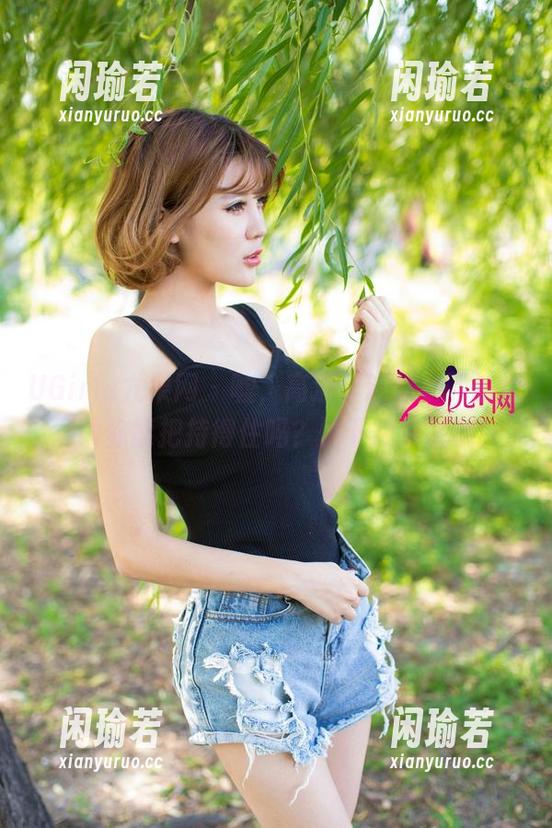UGirls尤果网-孟思雨 UGirls尤果网 - 嘘,高清!连体衣下的孟思雨你能把持得住吗?快下载来试试!