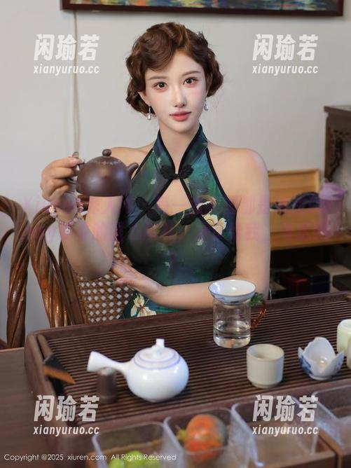 Xiuren秀人网 - 每一张美图都是浅浅Danny妥妥的甜心献礼，分享给我，考虑吗？