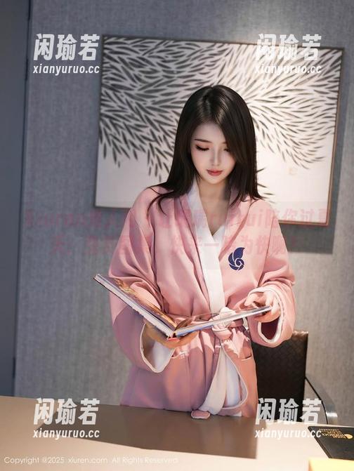 Xiuren秀人网 - 让瑞瑞ruirui陪你过夏天：免费图集，快来一睹为快啊！