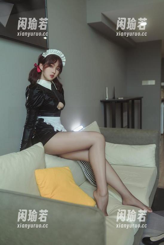 你夏夏 碧蓝航线VS你夏夏:德文郡魅魔私拍,打扮得比船还抢眼!