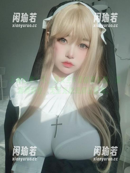 女主K 王者归来?不,是女主K里的那女孩,清新而野性,无圣光的光辉在冒泡。