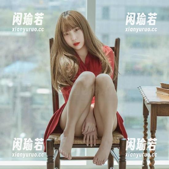 姜仁卿(강인경)的礼服，貌似走偏了方向，无圣光图包来救场？