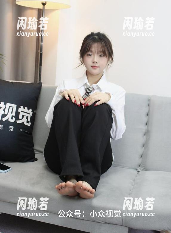 小众视觉-小薯条 小众视觉 - 原图深藏着的小薯条,全套睡衣让你一看再看