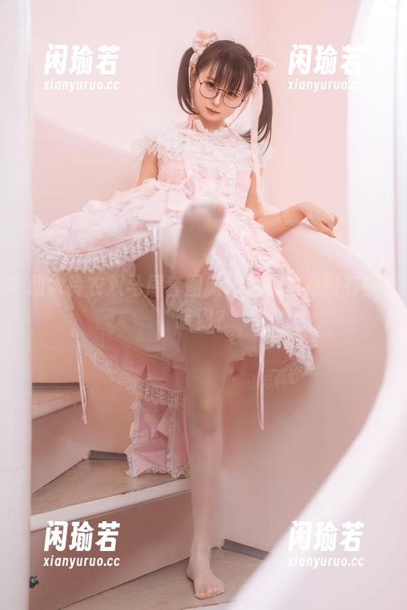 幼水铃衣 幼水铃衣双马尾套图新鲜出炉,有没有被萌到?
