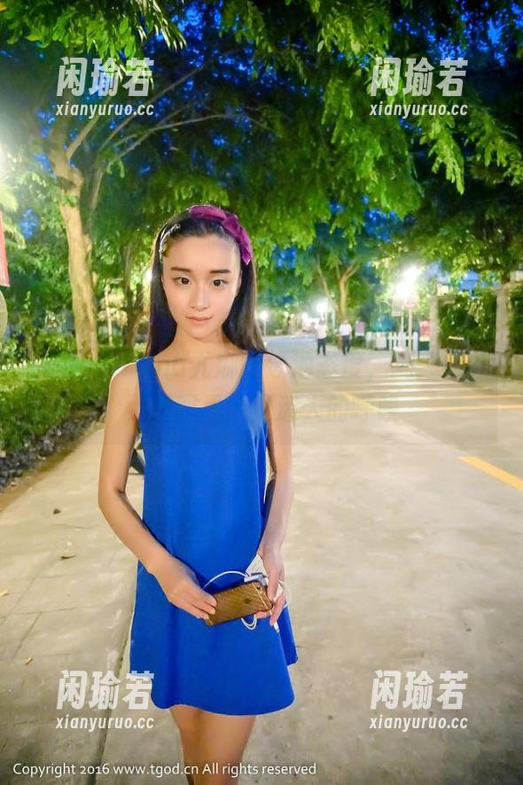 推女神-Una尤娜 推女神 - Una尤娜的泳池态度,翻翻图集,原图里全是迷人的呼唤