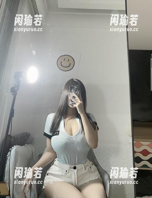 是可馨吖 微密圈 - 套图更新到,你会爱上是可馨吖的圣诞装扮,无奈完全没自信!