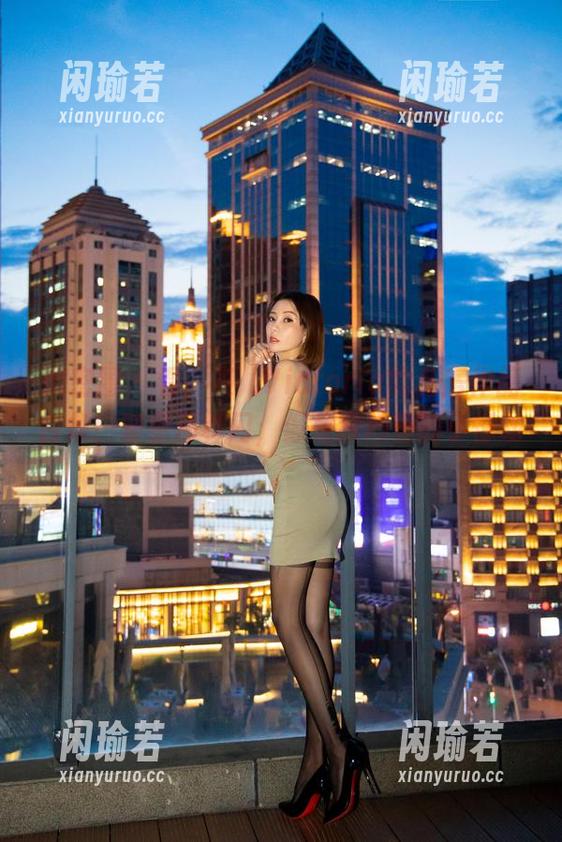 果儿Victoria 微密圈 - 看,果儿Victoria的私房作品合集!繁星那样闪,像是我心里的小悸动。