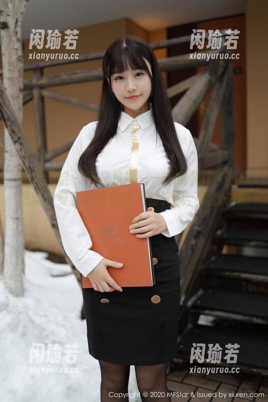 模范学院-唐琪儿il 模范学院 - 不只是粉——唐琪儿il作品集更新,身上的粉色像是时光机,要我去哪里?
