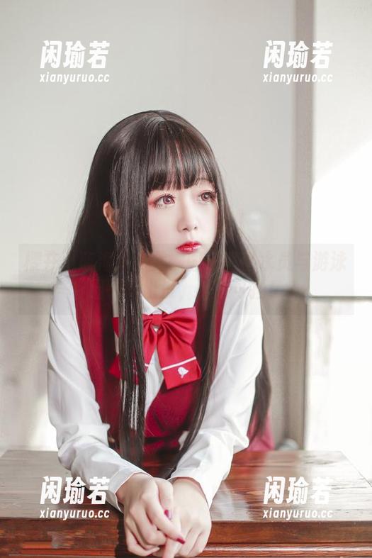 樱井小莜 樱井小莜海军少女:图包里潜水员与游泳圈一同出没,势不可挡!