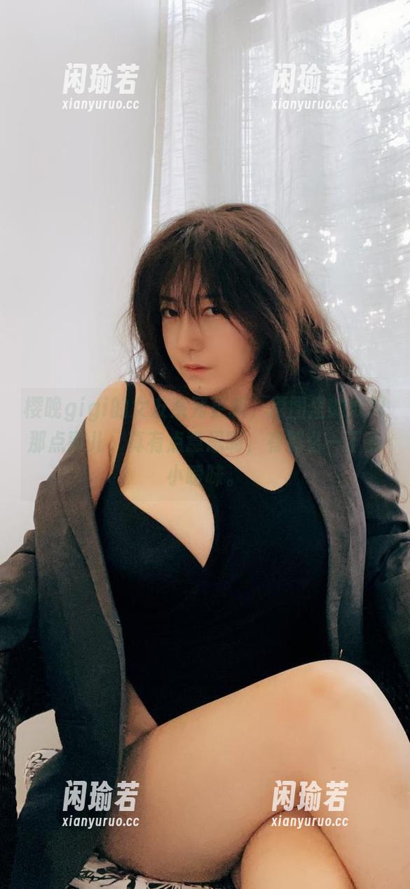 樱晚gigi 樱晚gigi的女友系列更新,原图里的双界那点事儿,真有点意思啊,有那么一丁点小暧昧。