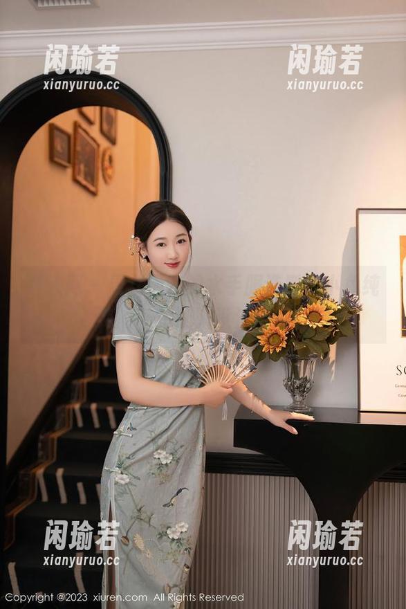 秀人网-小兔纯纯 秀人网 - 男女通吃的水手服造型,小兔纯纯的私拍让人没法拒绝。