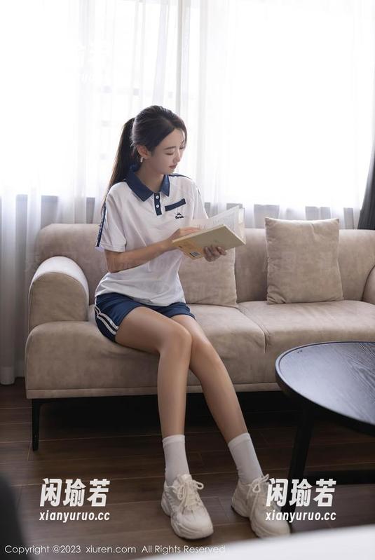 秀人网 - 林乐一的泳衣写真，原图一看，啥姿势都有！