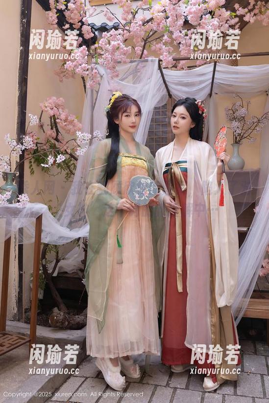 秀人网 - 我在翻顾欣怡的图集，陷入了对‘女神’这个词的新理解中…