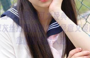 稚乖画册 - 这图集可太经典了，赤西夜夜真会把灰丝搭配得如此不经意又吸睛，随意翻翻就能入迷。