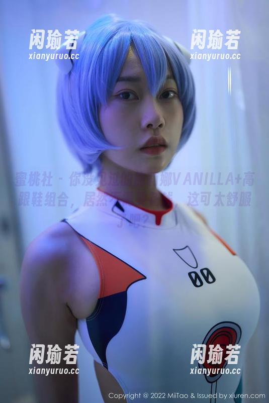 蜜桃社-韵莉娜VANILLA 蜜桃社 - 你没见过的韵莉娜VANILLA+高跟鞋组合,居然不需要花钱,这可太舒服了吧?