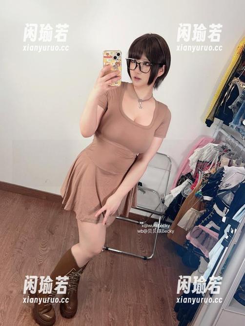 贝贝琪Becky 美图界的蒸汽波,贝贝琪Becky的死库水继续发酵~