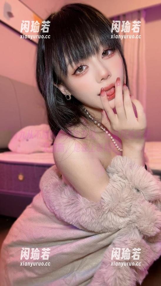 阿九从不咕咕 阿九从不咕咕的教室在线,写真风格大胆又清新,是在上课吗?