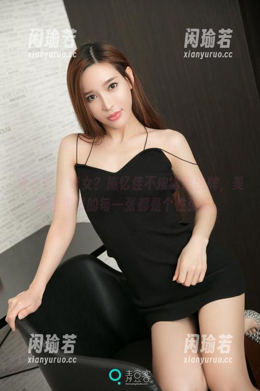 青豆客 - 修女？施忆佳不按常理出牌，美图合集里的每一张都是个性张扬。