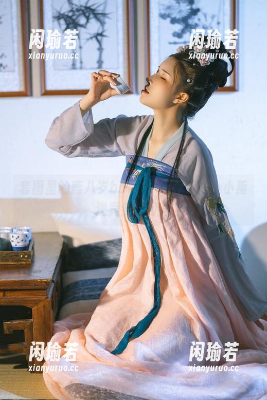 鹿八岁baby 套图里的鹿八岁baby,眼镜下的小小叛逆竟然很可爱